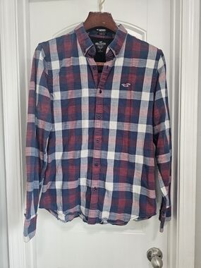 Hollister Men’s Blue, Red & White Plaid Button-Down Shirt